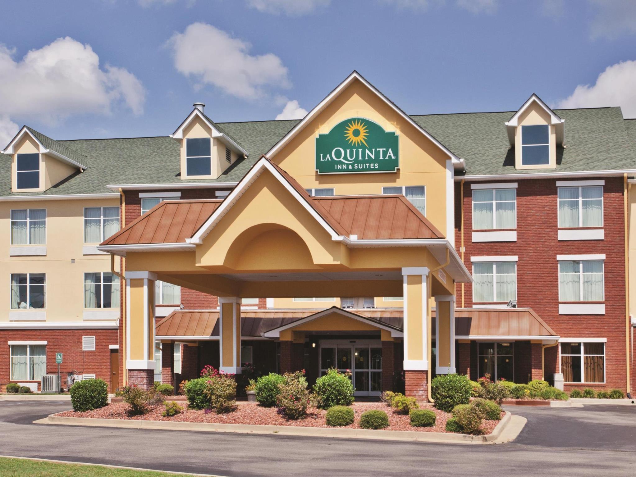 La Quinta By Wyndham Oxford - Anniston Hotel Exterior photo